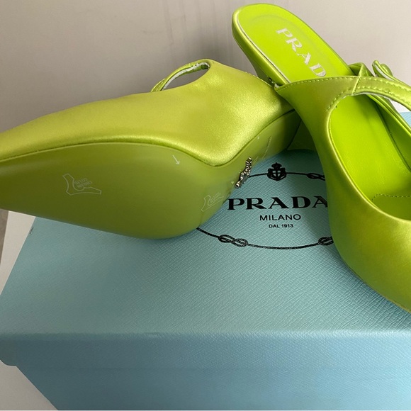 Prada Women's Heels - Picture 4 of 5